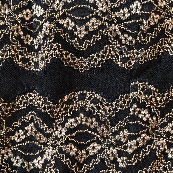 Adorable sweetheart neckline mini dress 💕💕 - Picture 5 of 6